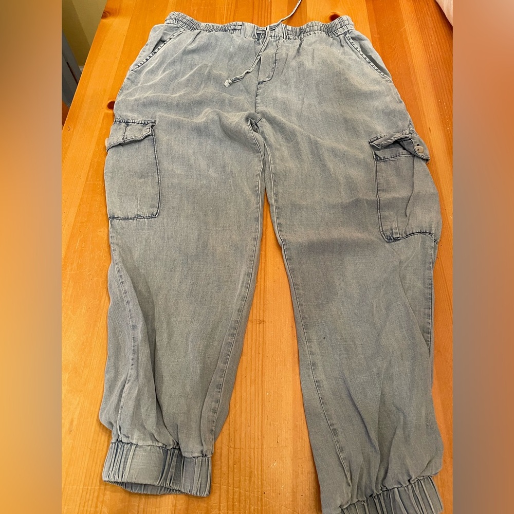 Mahina Women's Joggers in Light Blue